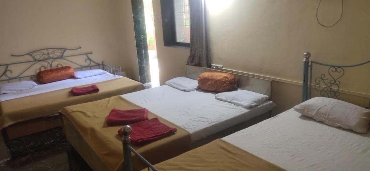 Hotel Hilltone- Matheran Eksteriør bilde