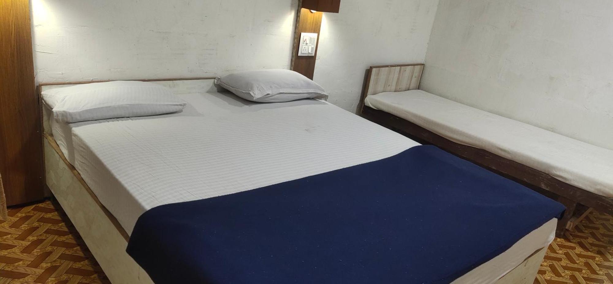 Hotel Hilltone- Matheran Eksteriør bilde